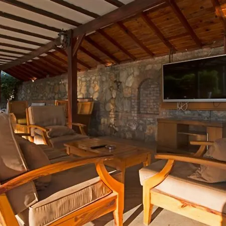 Perdikia Hill And Hotel 4*