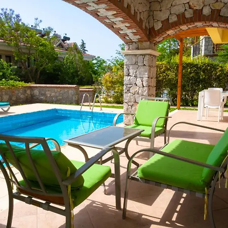 Hotel Perdikia Hill And 4*